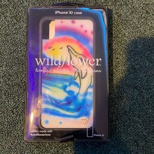 iphone XR wildflower phone case